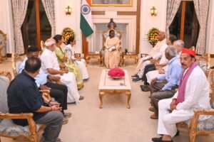 ఎన్నికల సంఘంపై ఫిర్యాదు.. రాష్ట్రపతిని కలిసిన ఇండియా కూటమి నేతలు!