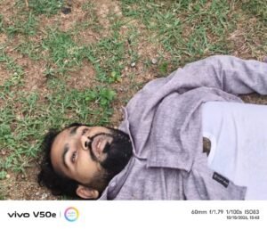 డివైడర్ను ఢీ కొట్టి డ్రైవర్ దుర్మరణం