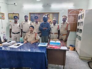 తండ్రిని కట్టెతో కొట్టి చంపిన కుమారుడు అరెస్ట్*