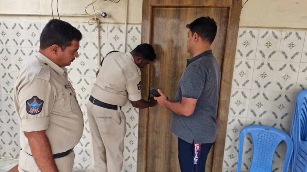 మదనపల్లిలో మహిళ దారుణ హత్య