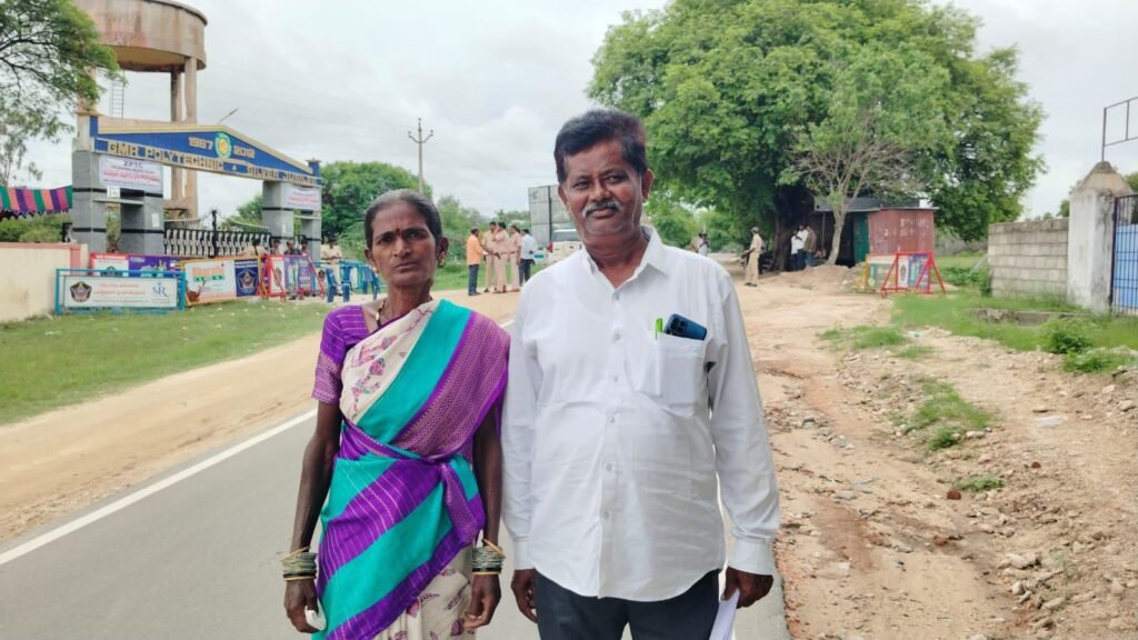 జడ్పీటీసీ అభ్యర్థిగా వైసీపీ తరఫున చిన్న వీరమ్మ నామినేషన్