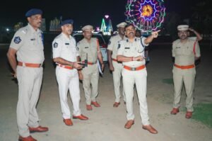 నాయుడుపేటలో పోలింగ్ కేంద్రాన్ని ఆకస్మికంగా తనిఖీ చేసిన జిల్లా ఎస్పీ
