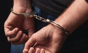 ఏలూరులో నకిలీ పోలీసు అరెస్ట్..
